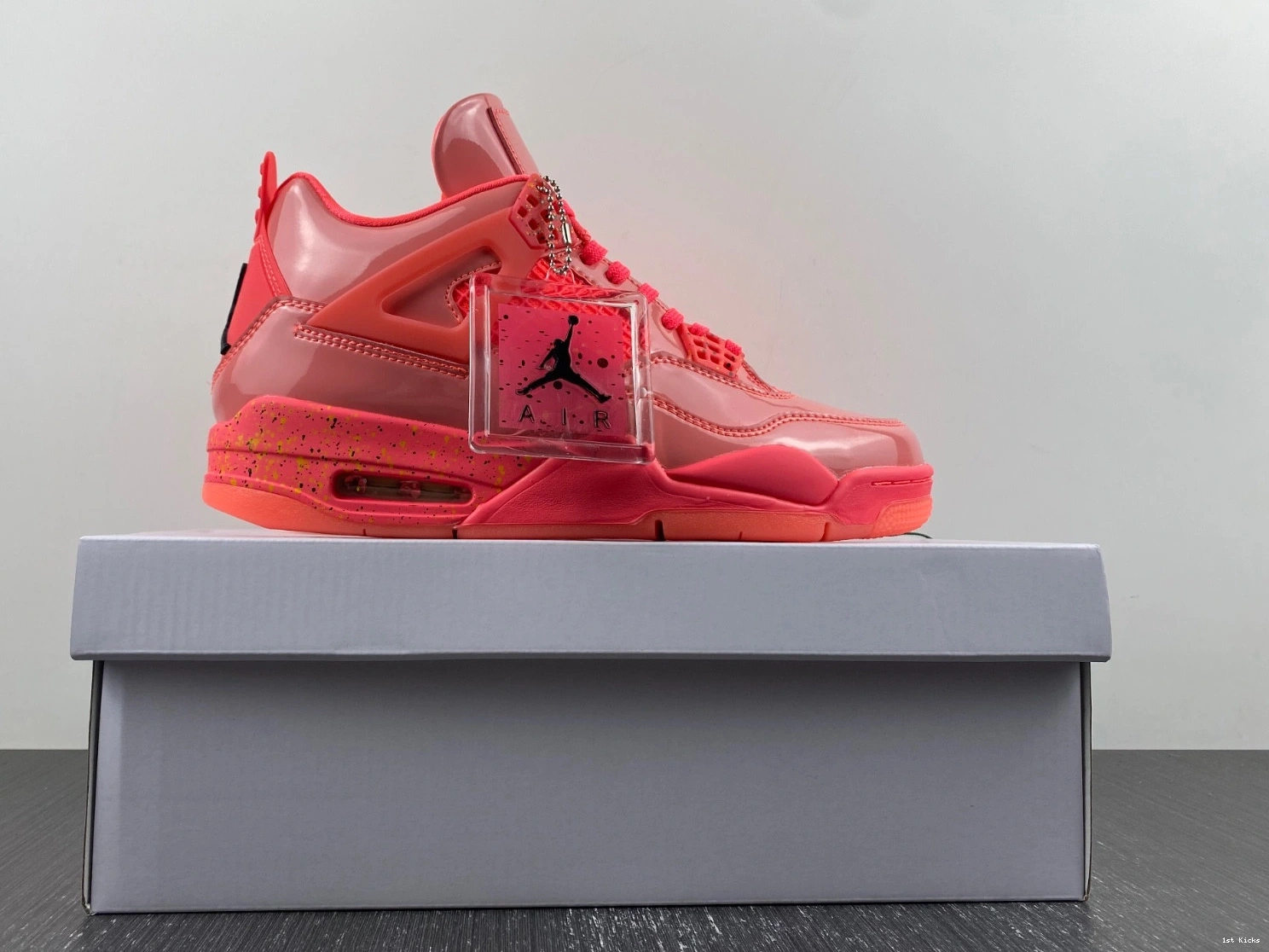 - AQ9128-600 4 Punch Jordan (W) Retro Hot 0101